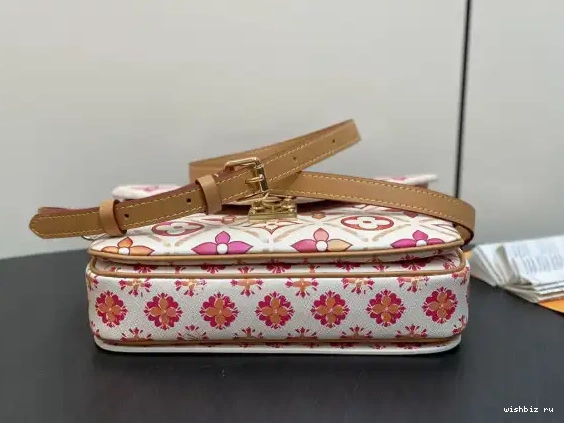 WIS VUITTON METIS-25*19*7cm POCHETTE LOUIS 0616